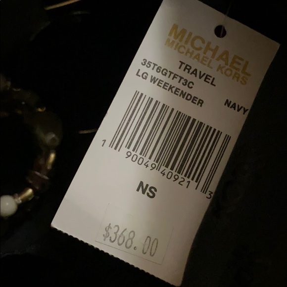 MICHAEL KORS NYLON DUFFLE WEEKENDER BAG - Picture 12 of 12